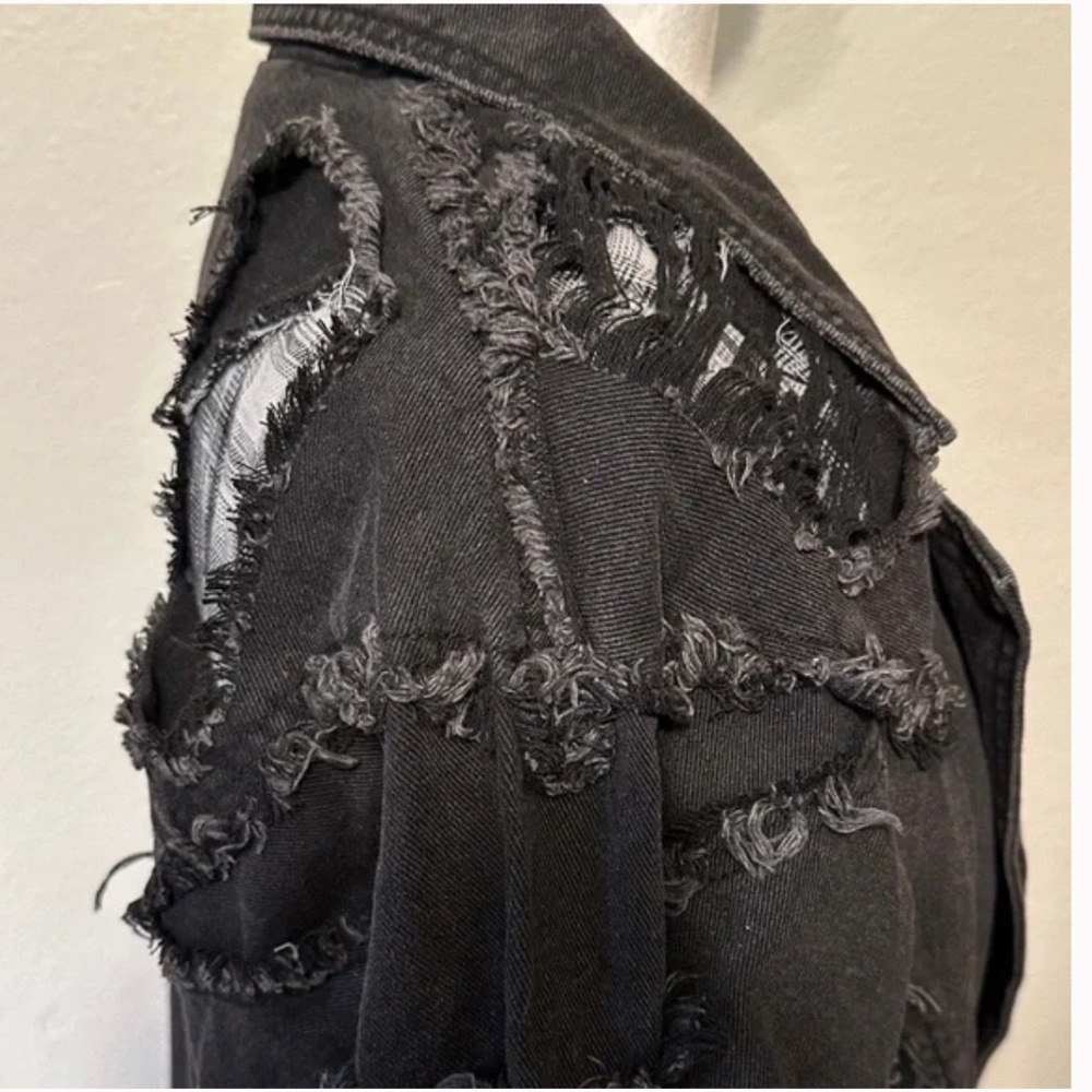 🌼 Easel “ Danny “ Easel Distressed Denim Moto Style Jean Jacket 61 - Picture 7 of 8